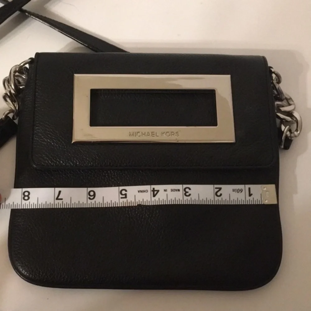 MICHAEL KORS black leather crossbody
